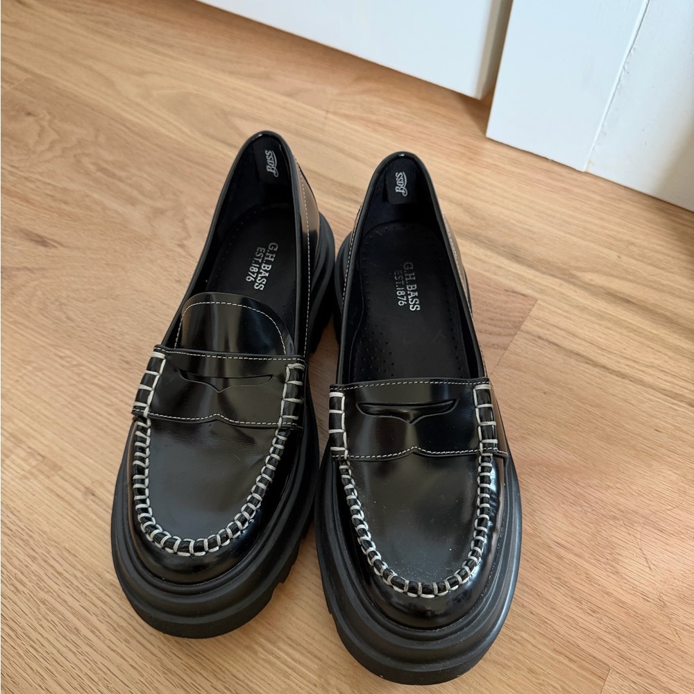 G.H. Bass & Co. Black Patent Leather Lug Sole Penny Loafers